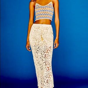 Zara CROCHETED STRAIGHT SKIRT,  RARE
Ecru